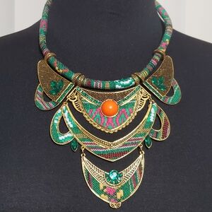 Colorful Green Necklace Set